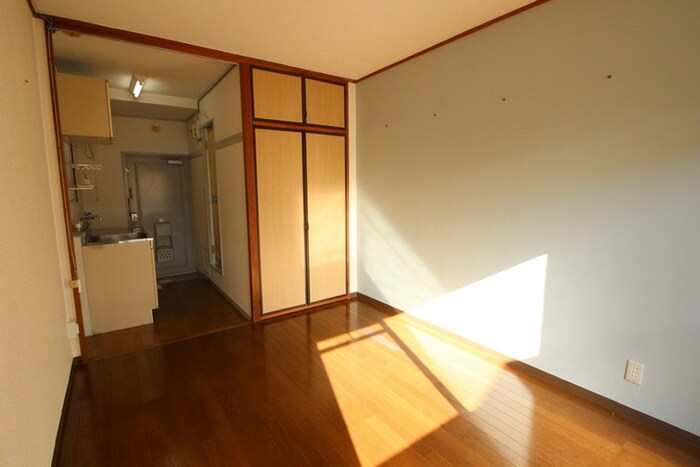 物件内観写真10　(居室)