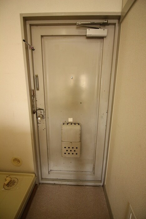 物件内観写真15　(玄関)