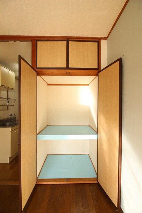 物件内観写真18　(収納)