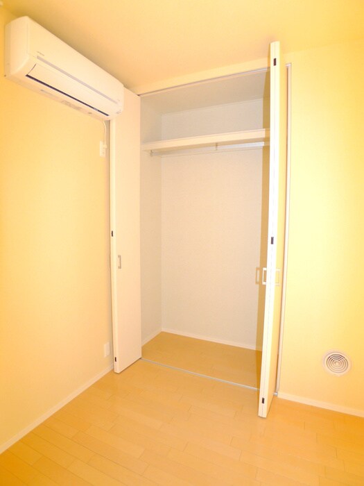 物件内観写真10　(収納)