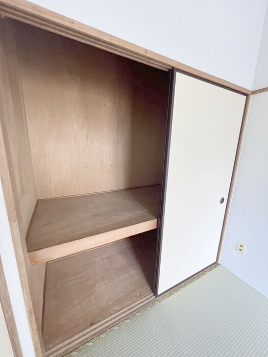 物件内観写真12　(収納)