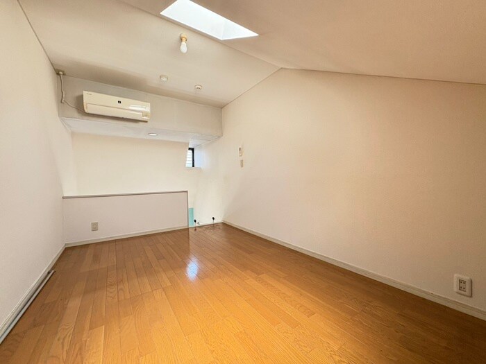 物件内観写真9　(居室)