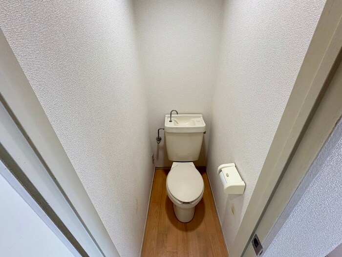 物件内観写真12　(トイレ)