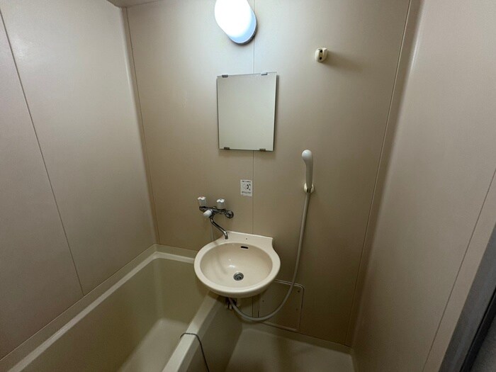 物件内観写真16　(洗面)