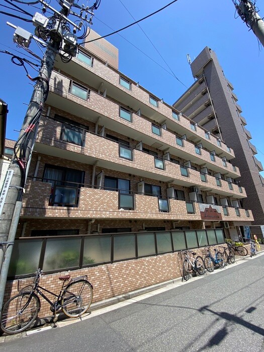 日神パレステ－ジ代田橋の外観写真