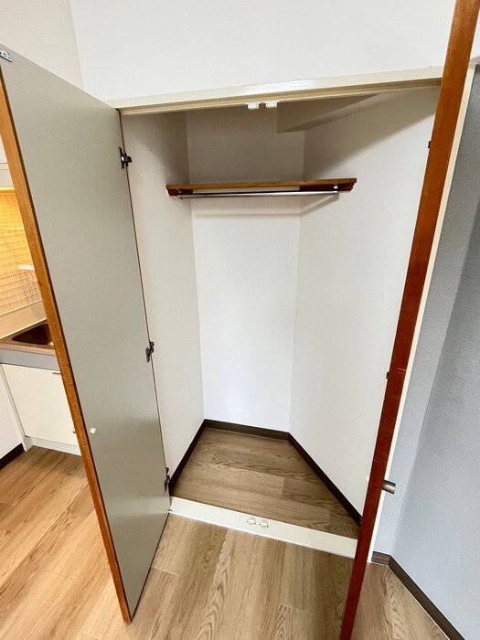 物件内観写真11　(収納)