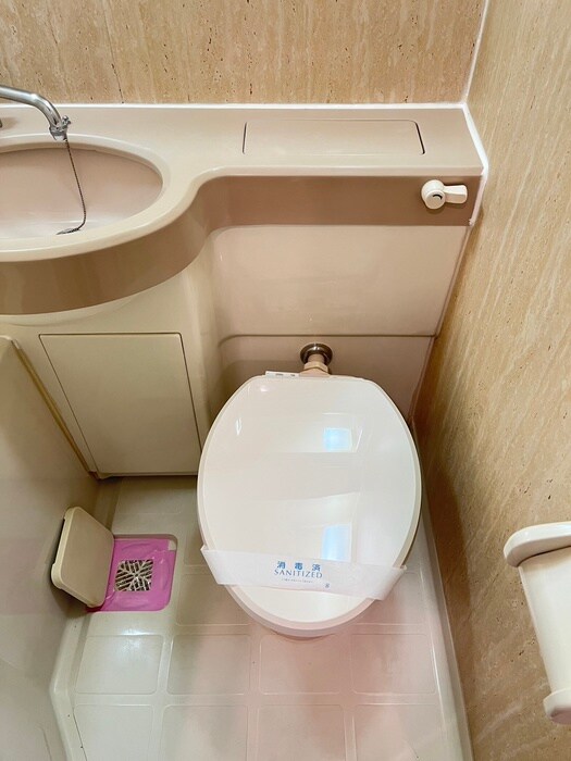 物件内観写真13　(トイレ)