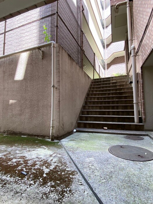 物件内観写真16　(室内からの展望)