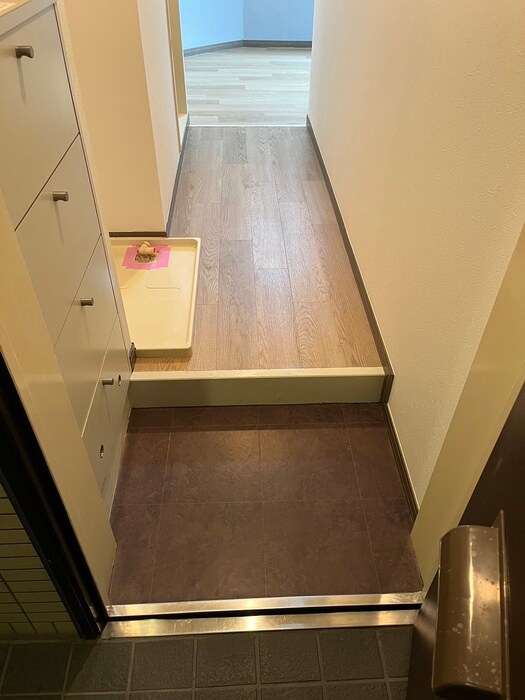 物件内観写真22　(玄関)