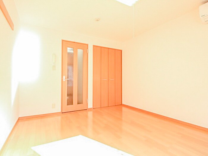 物件内観写真13　(居室)
