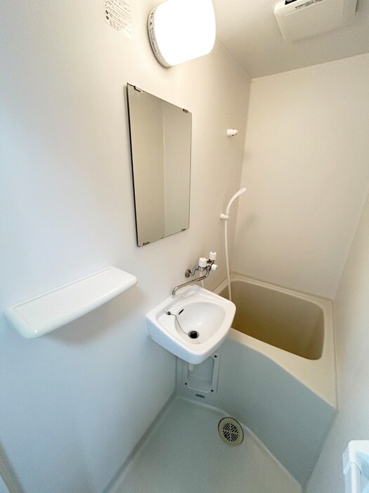 物件内観写真12　(バス／シャワールーム等)