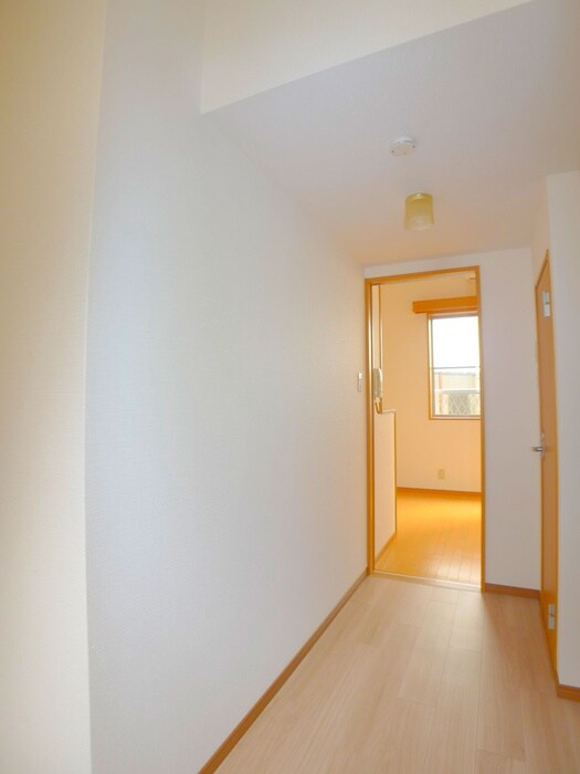 物件内観写真19　(廊下)