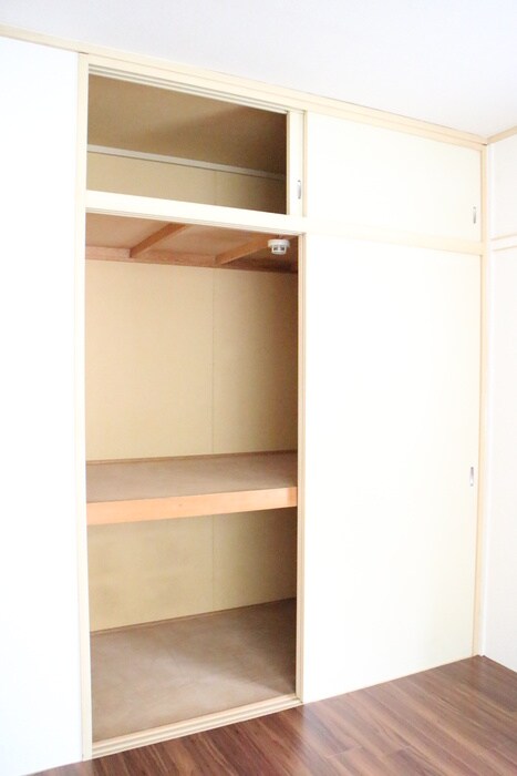 物件内観写真15　(収納)