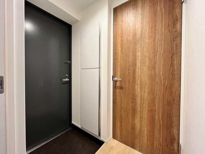 物件内観写真17　(玄関)