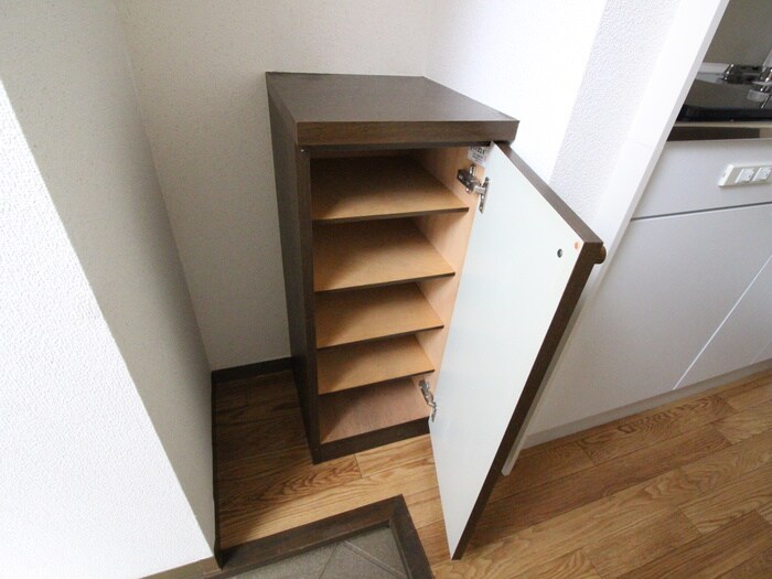 物件内観写真15　(靴箱)