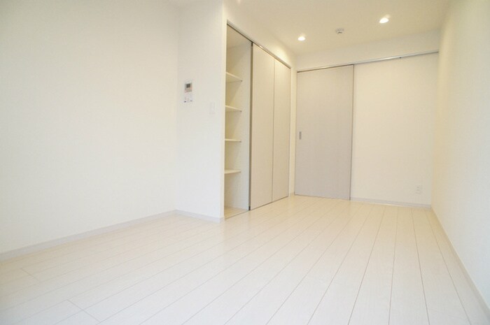 物件内観写真10　(収納)