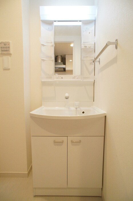 物件内観写真11　(洗面)