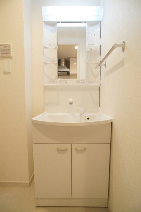 物件内観写真12　(洗面)