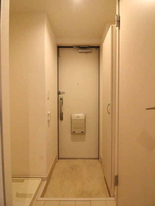 物件内観写真19　(玄関)
