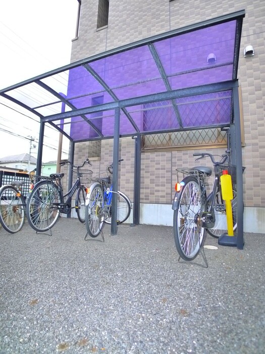 物件外観写真6　(駐輪場)