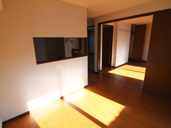 物件内観写真8　(内観写真)