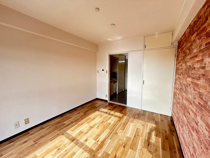 物件内観写真8　(居室)