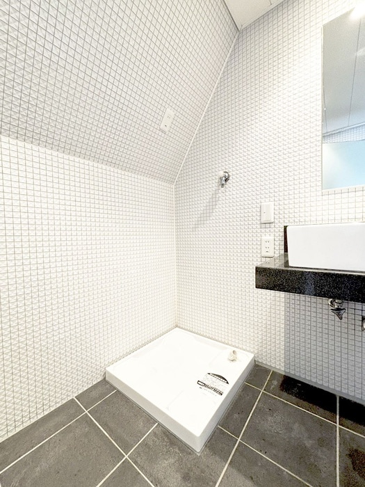 物件内観写真12　(洗濯機置場)