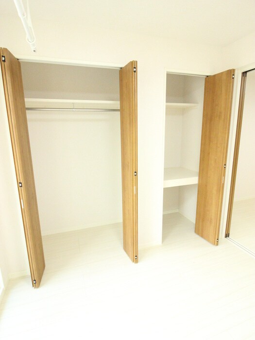 物件内観写真11　(収納)