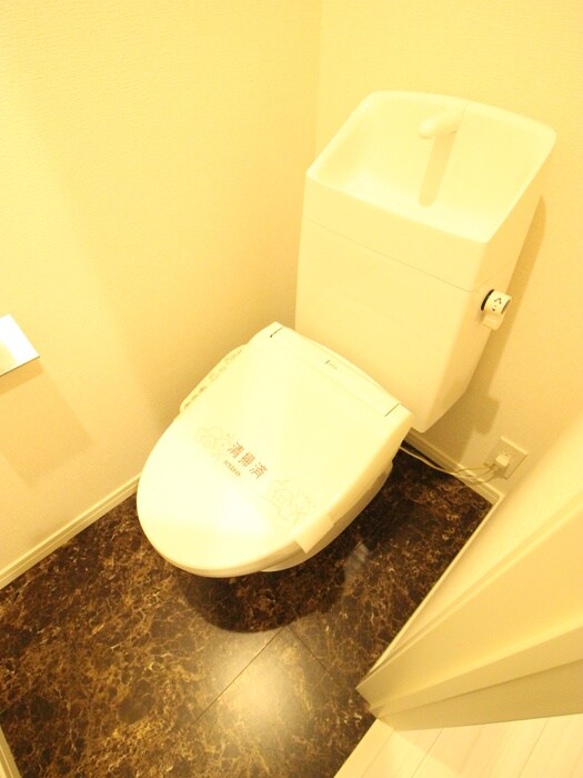 物件内観写真13　(トイレ)