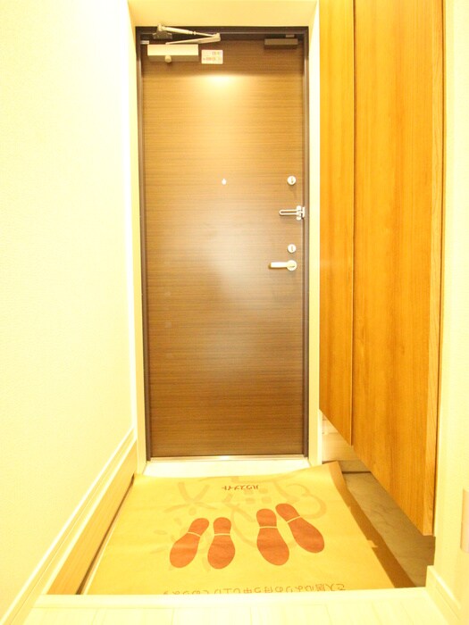 物件内観写真17　(玄関)