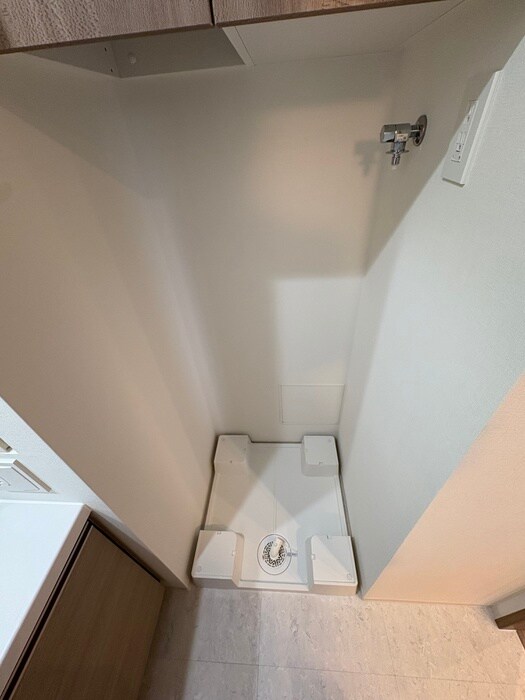 物件内観写真12　(洗濯機置場)