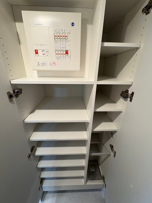 物件内観写真18　(靴箱)