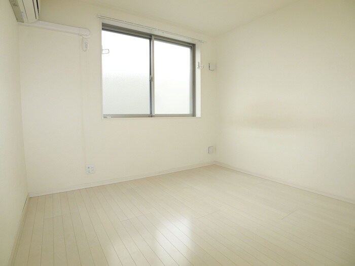 物件内観写真12　(居室)