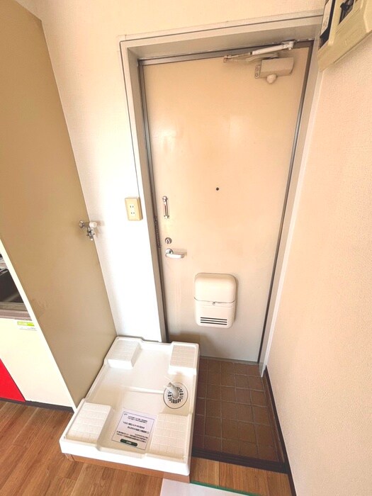 物件内観写真15　(玄関)