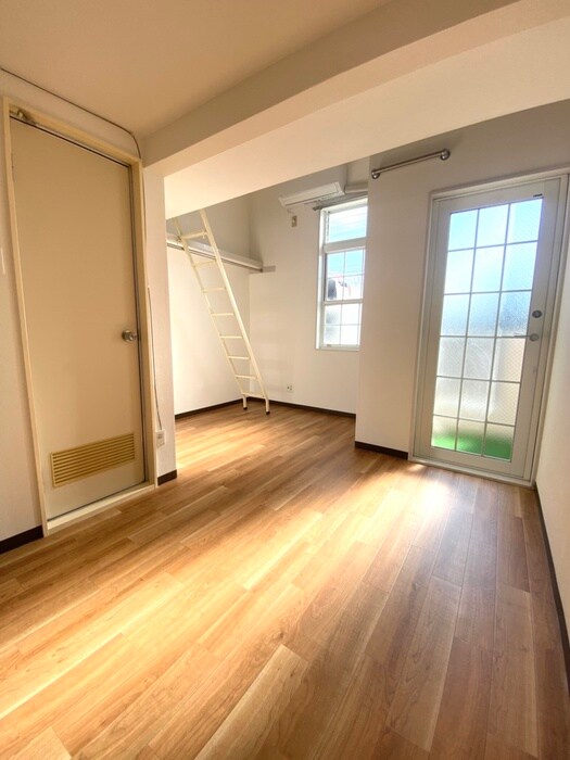 物件内観写真17　(居室)