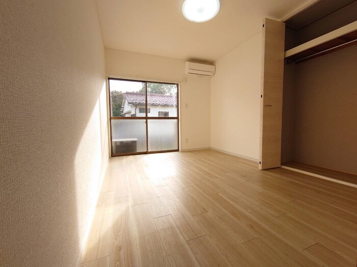 物件内観写真8　(居室)