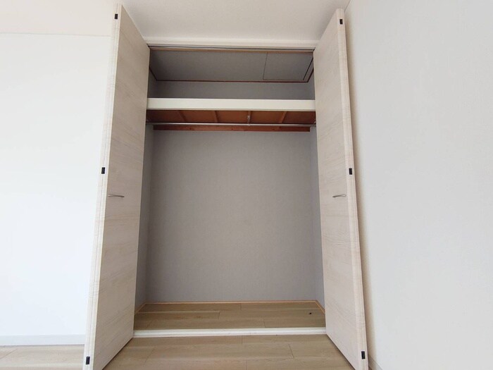 物件内観写真10　(収納)