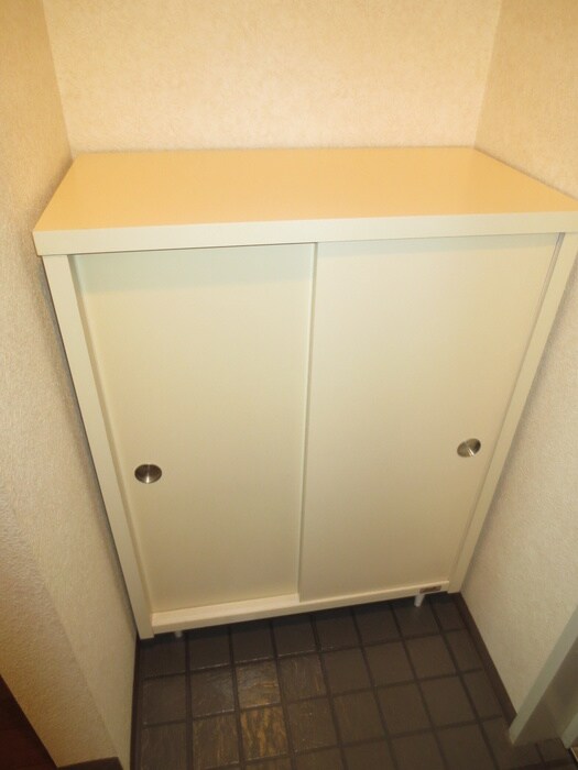 物件内観写真15　(靴箱)