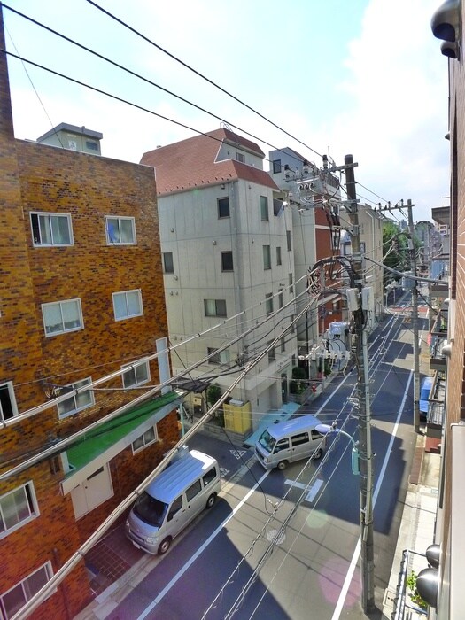 物件内観写真12　(室内からの展望)