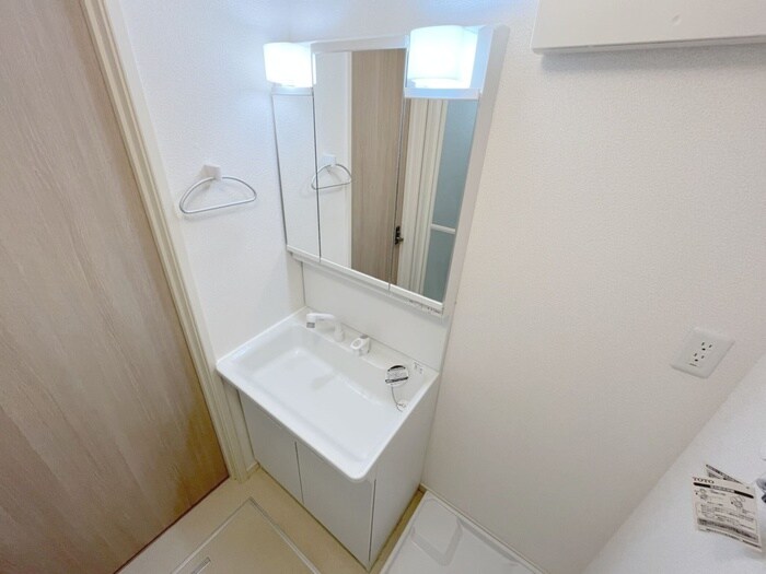 物件内観写真11　(洗面)