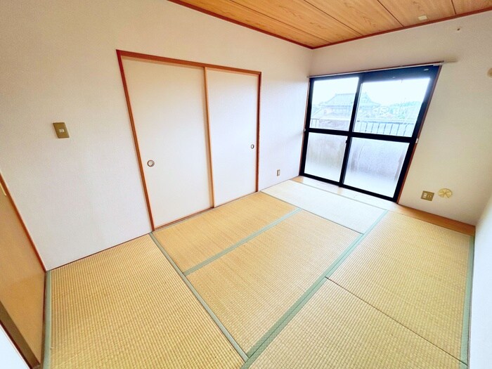 物件内観写真9　(居室)