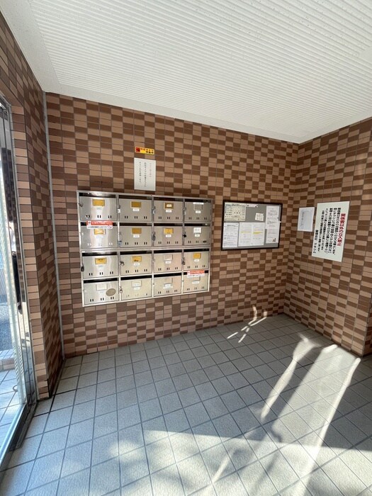 物件外観写真6　(建物設備)