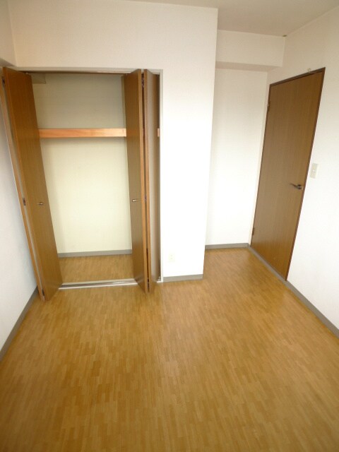 物件内観写真11　(収納)