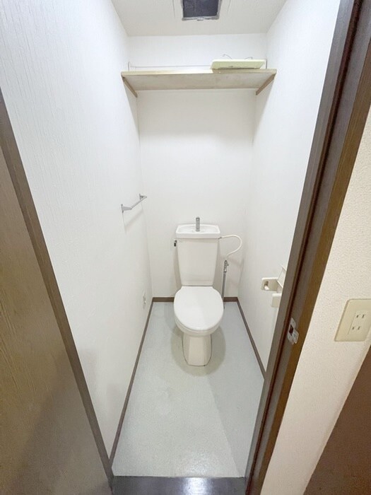 物件内観写真14　(トイレ)