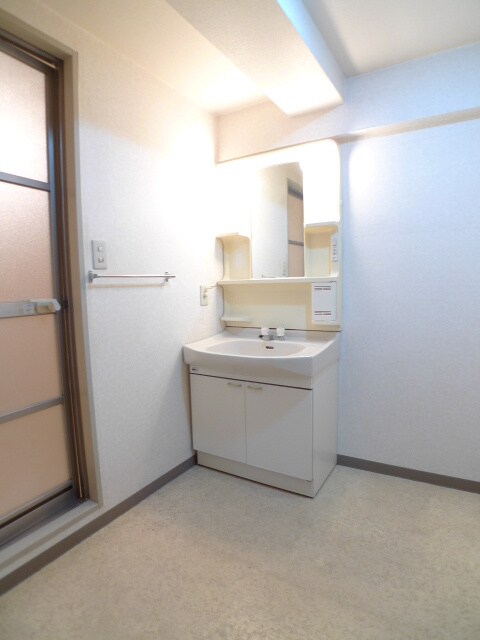 物件内観写真15　(洗面)