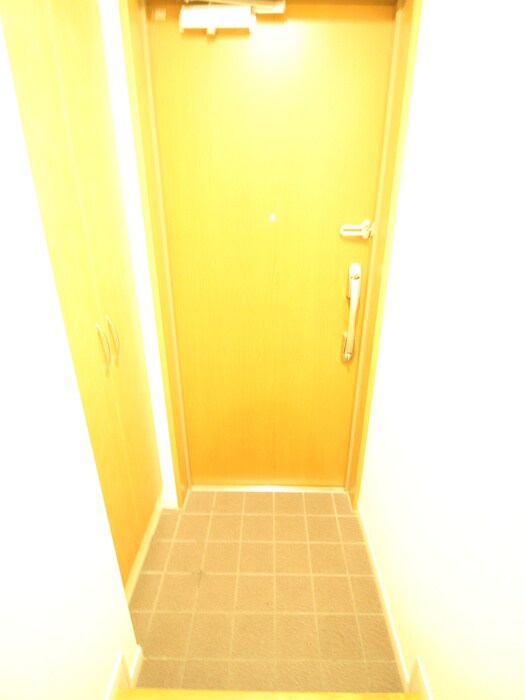 物件内観写真22　(玄関)