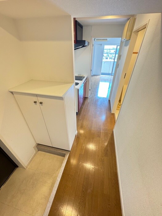 物件内観写真14　(玄関)