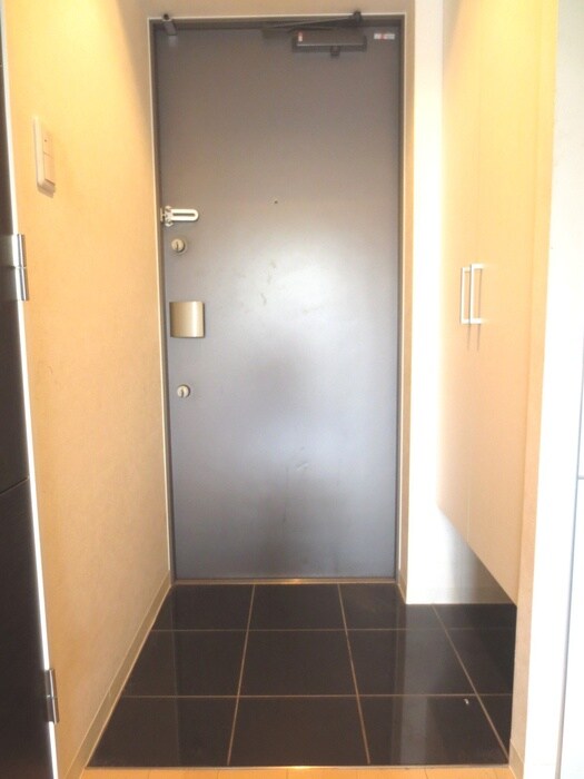 物件内観写真14　(玄関)