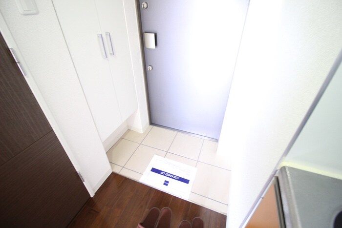 物件内観写真17　(玄関)
