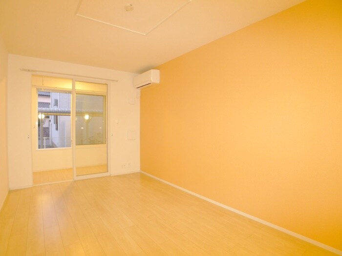 物件内観写真7　(室内からの展望)